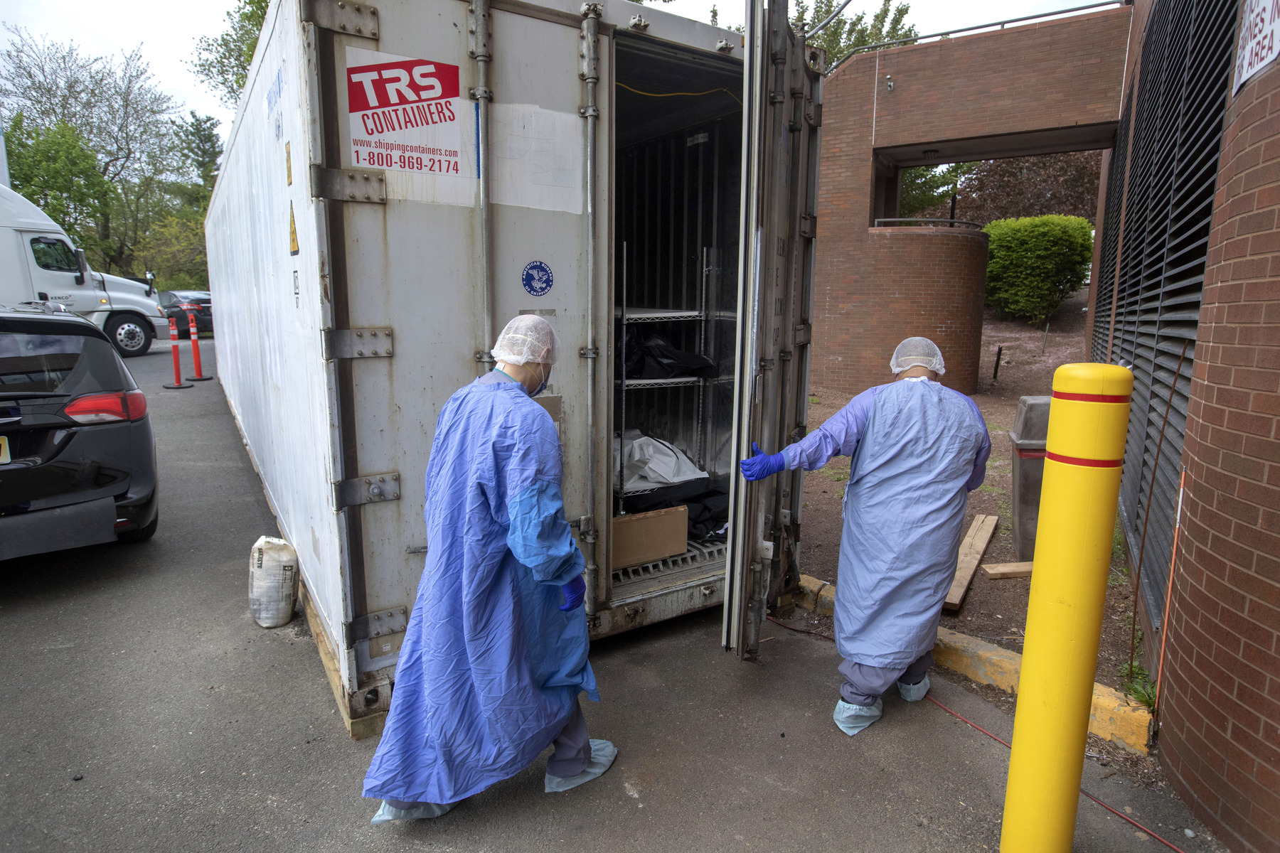 Histologists the the temporary morgue during the COVID-19 pandemic. 5/6/2020 Photo by Jeff Rhode